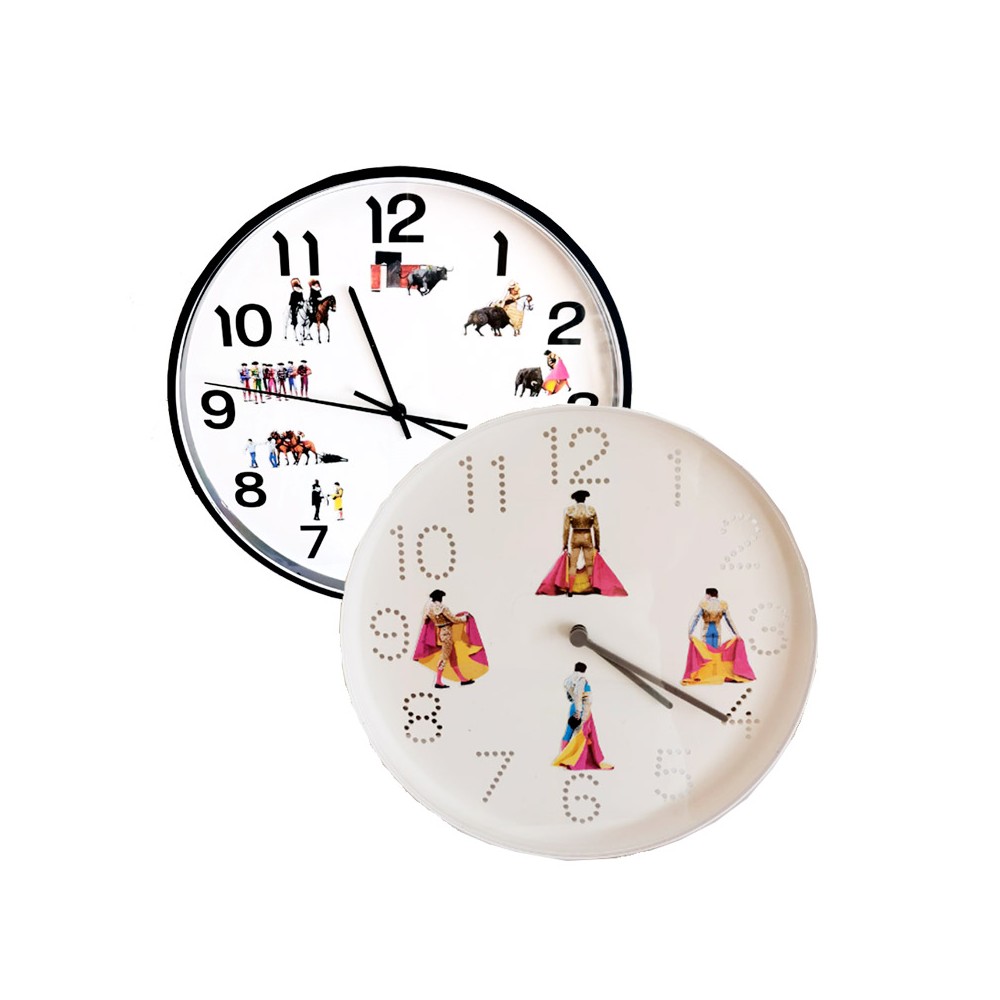 Bullfighting wall clock "Postures and Luck"