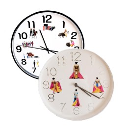 Bullfighting wall clock "Postures and Luck"