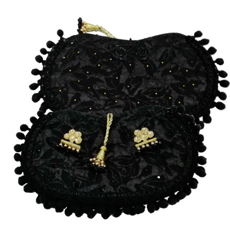 Pochette taurine "Broderie noire et dorée"